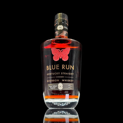 在幻灯片中打开图片，Blue Run 单桶波本威士忌
